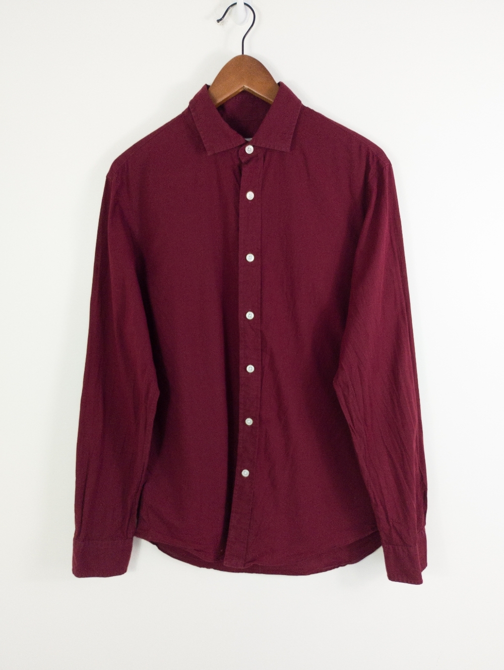 Club Monaco Men's Slim Fit Cotton Long Sleeve Button Down Shirt Maroon Medium